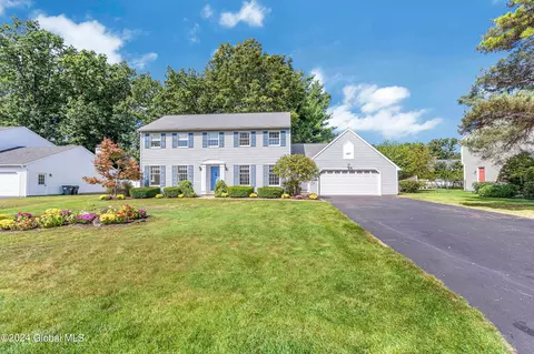 667 Salvia Ln, Schenectady, NY 12303