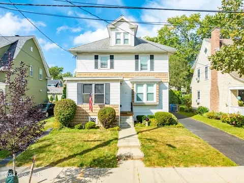 37 Glendale Ave, Albany, NY 12208