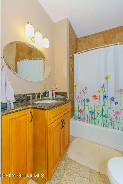 Bath - 391 Wall St, Schuylerville, NY 12871 photo 1 of 5