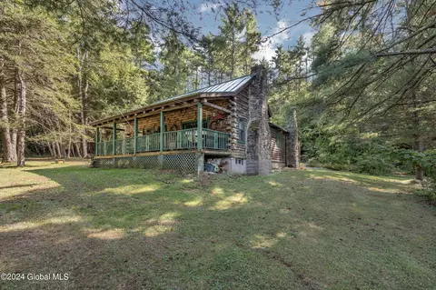 244 Ralph Engle Rd, Schoharie, NY 12157