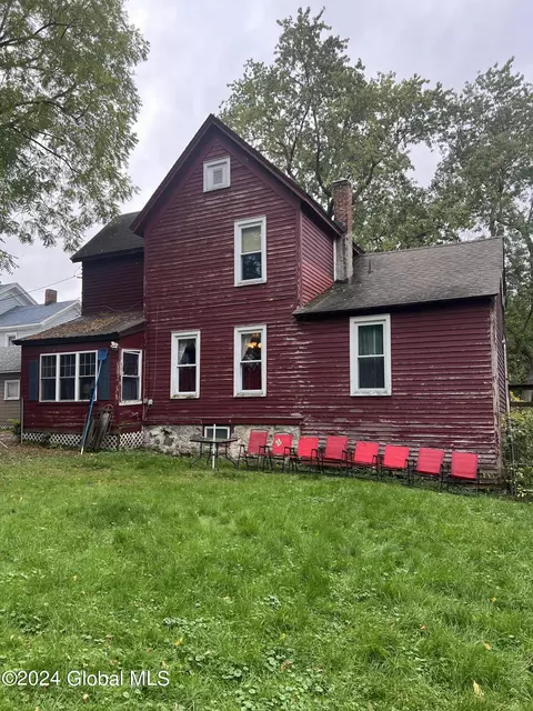 13 5 Gilbert St, Johnstown, NY 12095