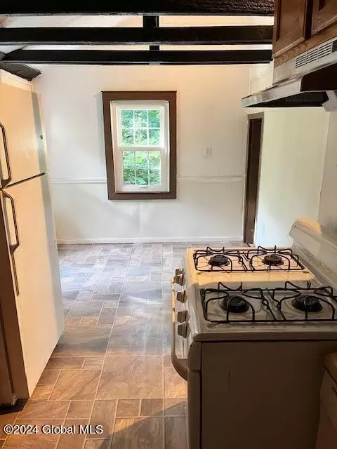 Kitchen - 113 Walnut St, Schenectady, NY 12308 photo 2 of 2