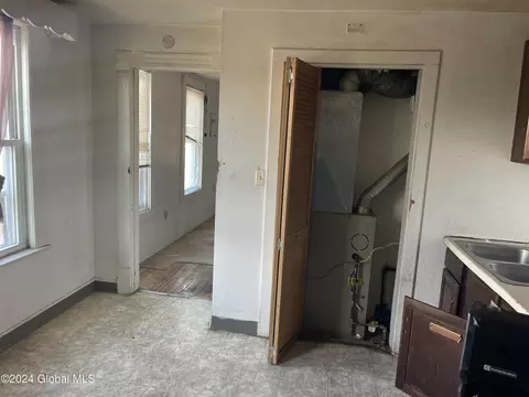 2116 Broadway, Schenectady, NY 12306 photo 8