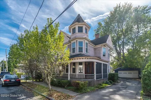 4 Montgomery St, Fultonville, NY 12072