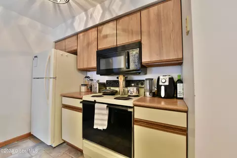 1976 Curry Rd #E139, Schenectady, NY 12303 photo 15