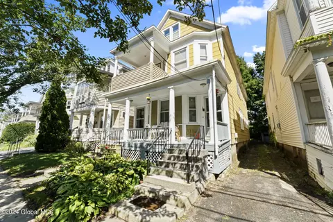 267 Myrtle Ave, Albany, NY 12208