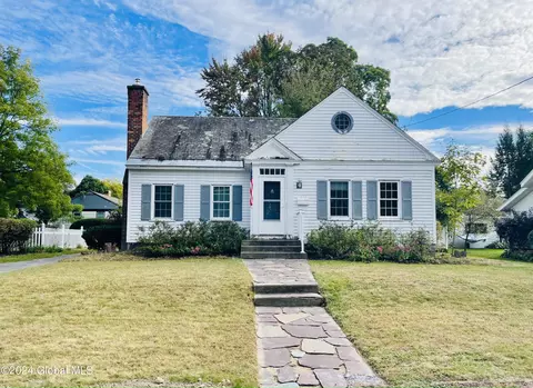 175 Sanford St, Glens Falls, NY 12801