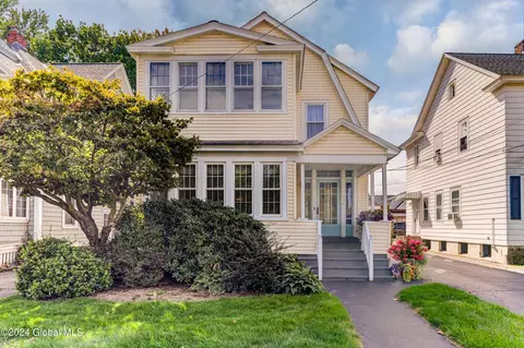 390 New Scotland Ave, Albany, NY 12208