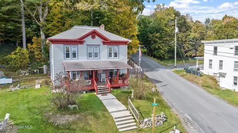 2756 Plank Rd, Petersburgh, NY 12138