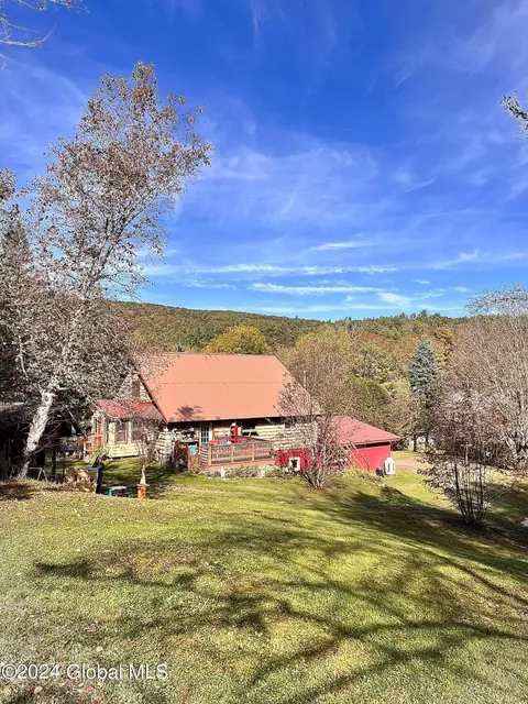 3389 State Highway 10, Johnstown, NY 12095