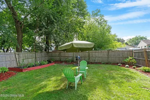 458 Chiswell Rd, Schenectady, NY 12304 photo 27