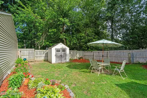 458 Chiswell Rd, Schenectady, NY 12304 photo 26