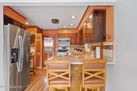 458 Chiswell Rd, Schenectady, NY 12304 photo 11