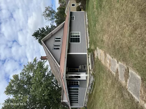 6 Homer Ave, Queensbury, NY 12804
