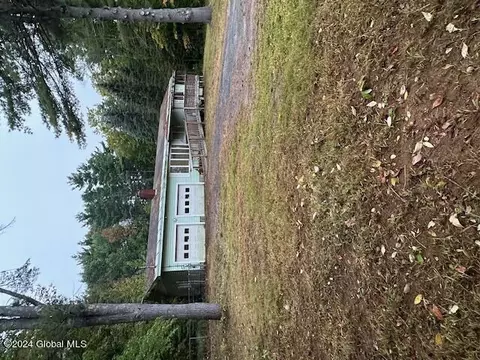 984 County Hw 110, Broadalbin, NY 12025