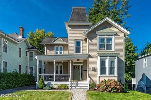 258 Pawling Ave, Troy, NY 12180