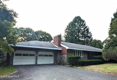 266 Loudon Rd, Albany, NY 12211