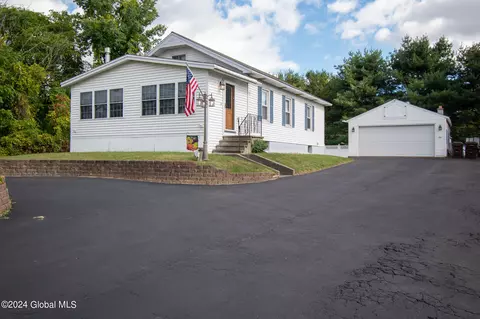 338 Elsmere Ave, Delmar, NY 12054