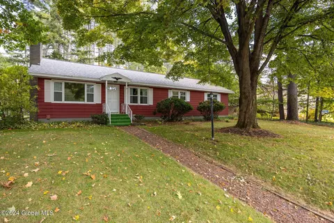 16 Fairview Rd, Hadley, NY 12835