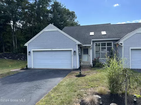 120 Garnett Ln, Slingerlands, NY 12159 photo 1