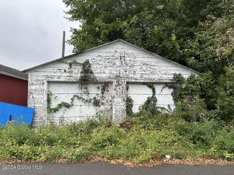 935 Davis Ter, Schenectady, NY 12303 photo 12