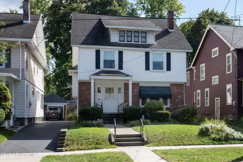 1046 Ardsley Rd, Schenectady, NY 12308