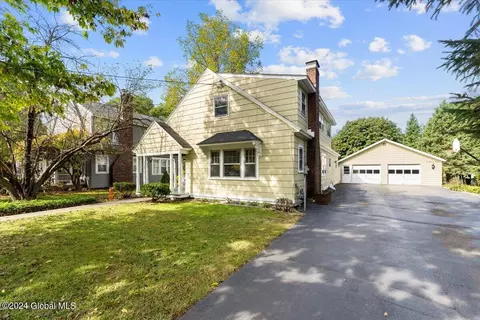 290 Ridge St, Glens Falls, NY 12801