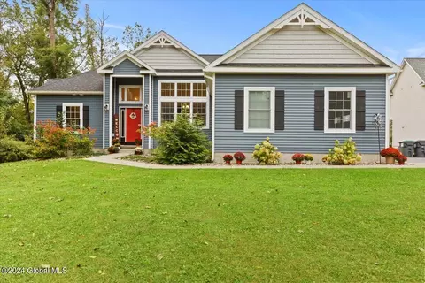 4498 Hurst Rd, Altamont, NY 12009