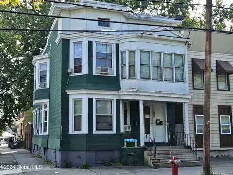 92 Ontario St, Albany, NY 12206