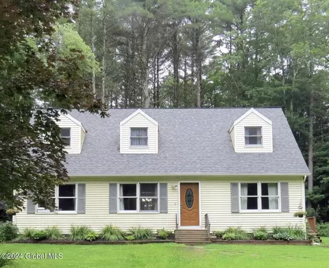 253 N Greenfield Rd, Porter Corners, NY 12859