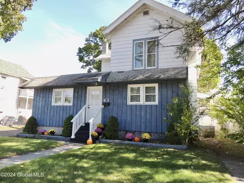 43 Saratoga Ave, South Glens Falls, NY 12803
