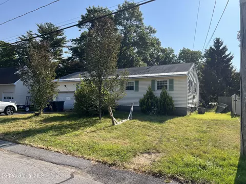 63 Fuller Ter, Albany, NY 12205