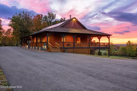 134 Dr Rd, Schoharie, NY 12157