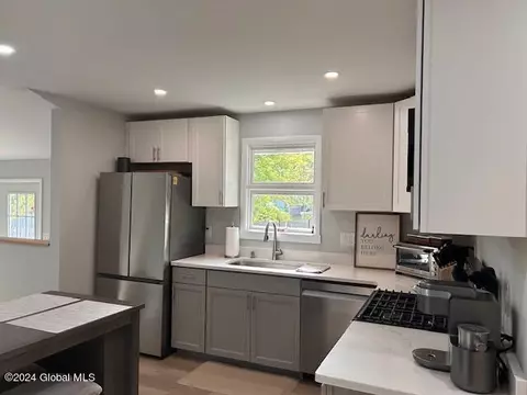 Kitchen - 332 Ferris Rd, Schenectady, NY 12304 photo 1 of 3