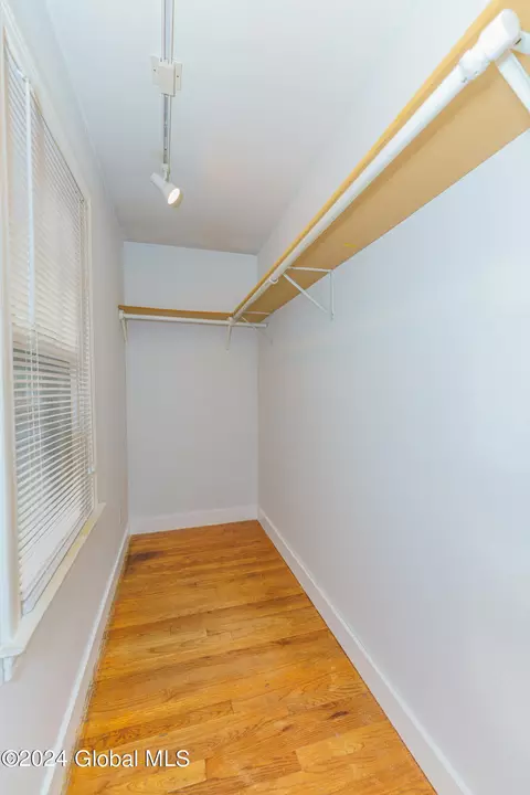 1116 Barber Dr, Schenectady, NY 12303 photo 18