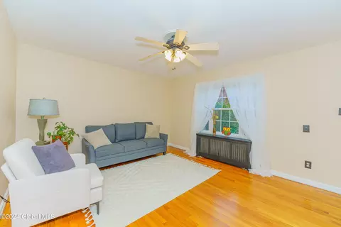 1116 Barber Dr, Schenectady, NY 12303 photo 6