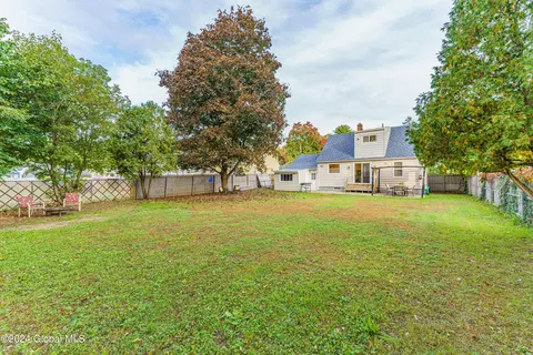 1116 Barber Dr, Schenectady, NY 12303 photo 34