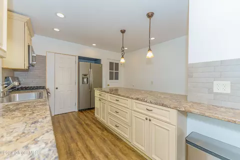 1116 Barber Dr, Schenectady, NY 12303 photo 9