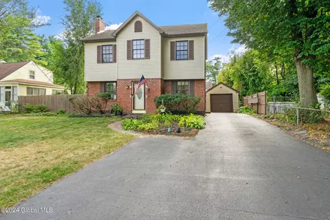 117 Marjorie Dr, Albany, NY 12203