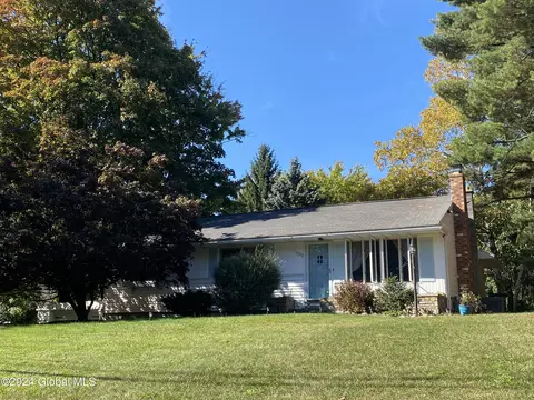 599 Columbia St Ext, Cohoes, NY 12047