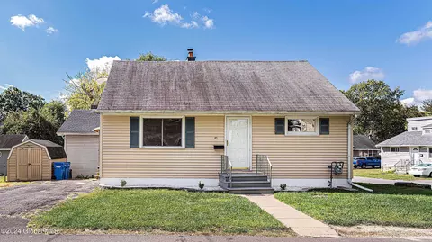 45 Homestead St, Albany, NY 12203