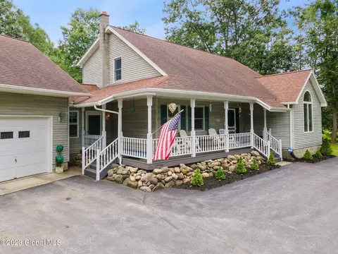 239 Reservoir Rd, Fort Edward, NY 12828