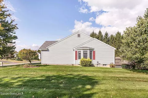 64 Silver Creek Dr, Selkirk, NY 12158 photo 35