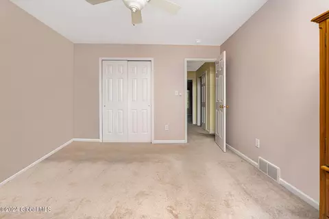 64 Silver Creek Dr, Selkirk, NY 12158 photo 18