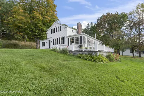 103 New Salem South Rd, Voorheesville, NY 12186