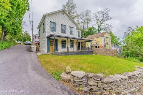 22 Washington Ave, New Baltimore, NY 12124
