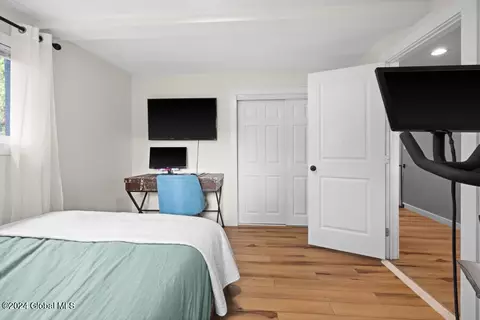 Bedroom - 29 Hackett St, Selkirk, NY 12158 photo 8 of 10