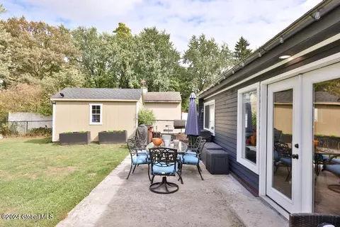 Exterior - 29 Hackett St, Selkirk, NY 12158 photo 2 of 2