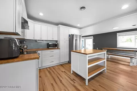 Kitchen - 29 Hackett St, Selkirk, NY 12158 photo 6 of 7