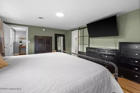 Bedroom - 29 Hackett St, Selkirk, NY 12158 photo 4 of 10